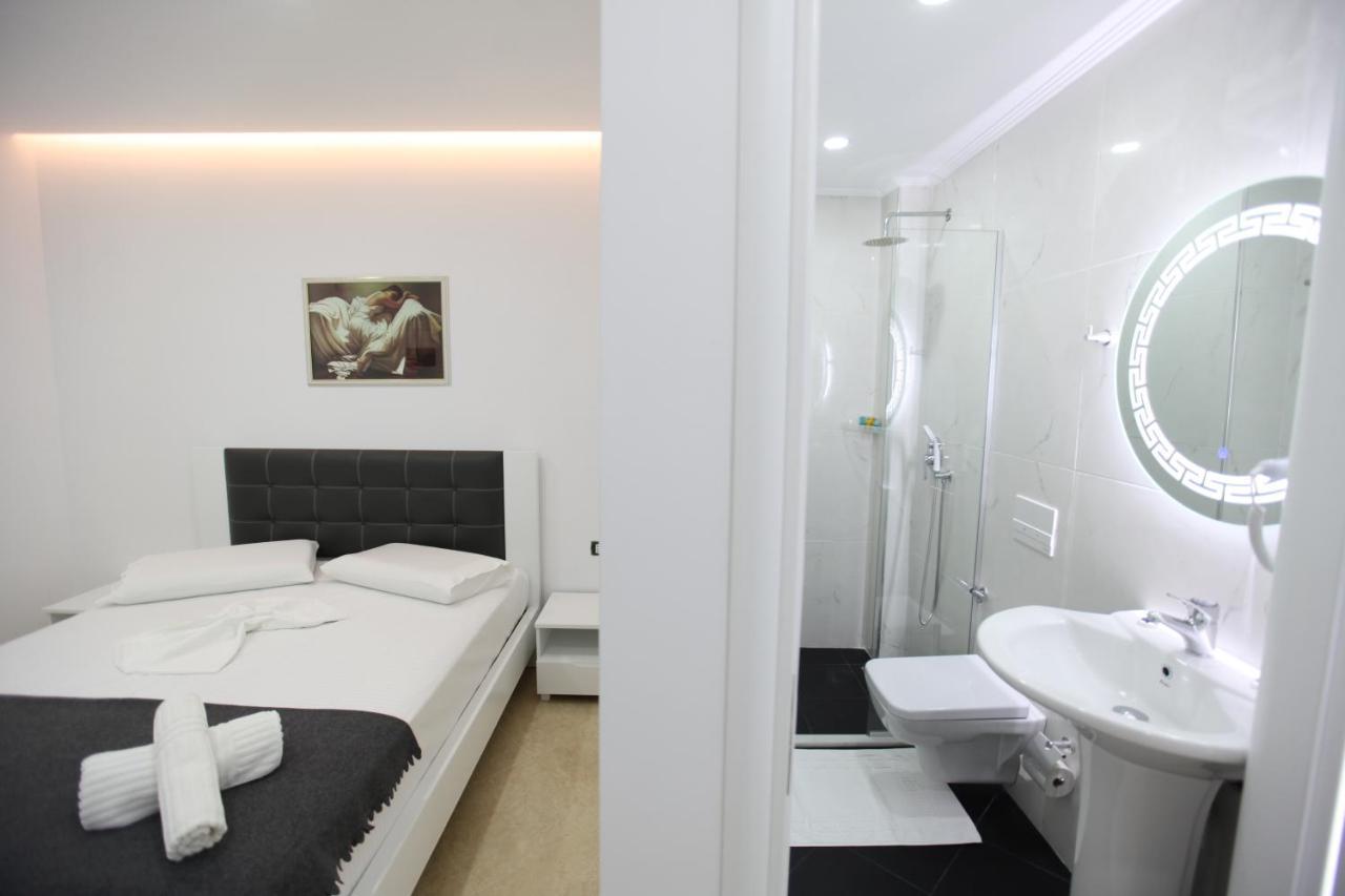 Nika Hotel Саранде Екстериор снимка