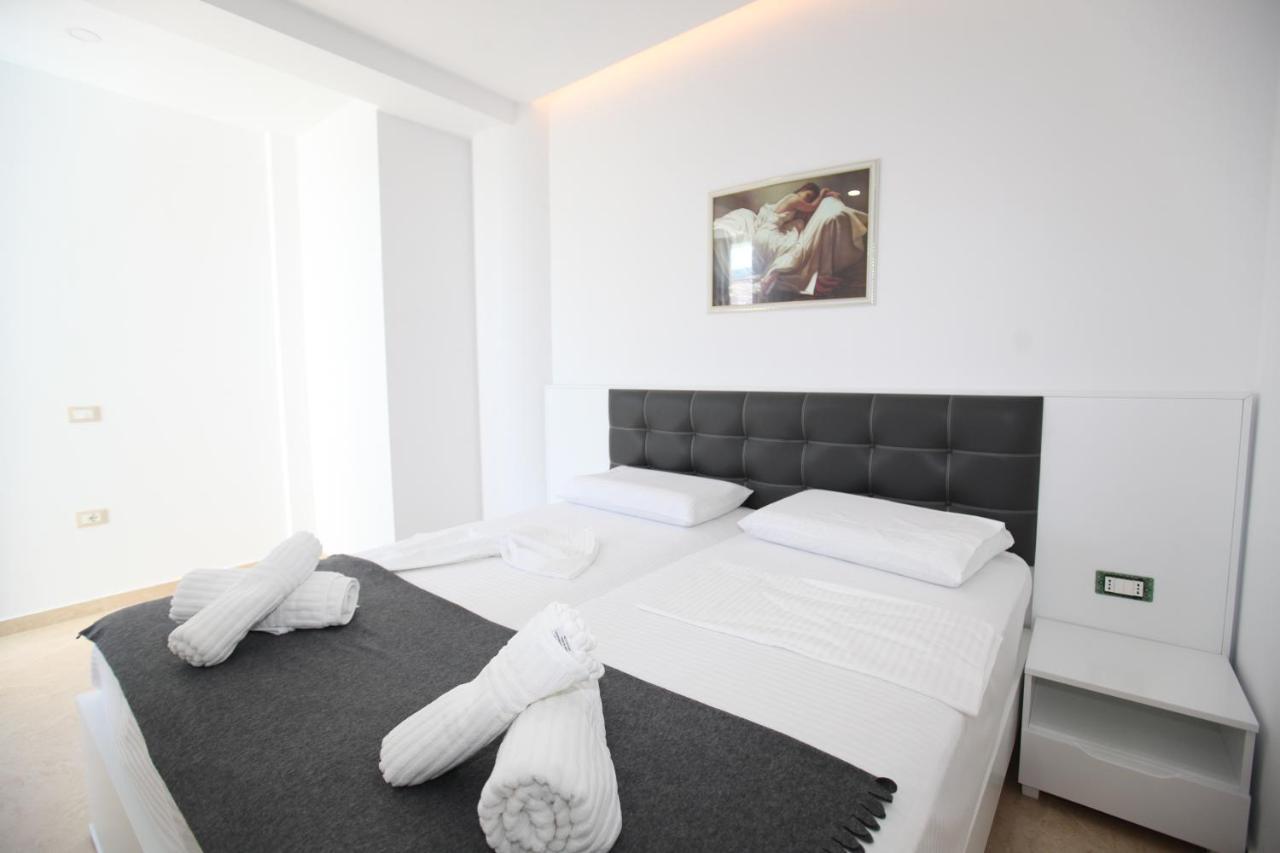 Nika Hotel Саранде Екстериор снимка