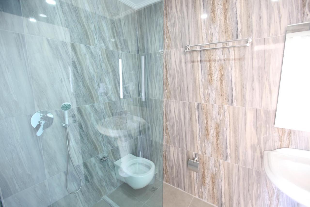 Nika Hotel Саранде Екстериор снимка