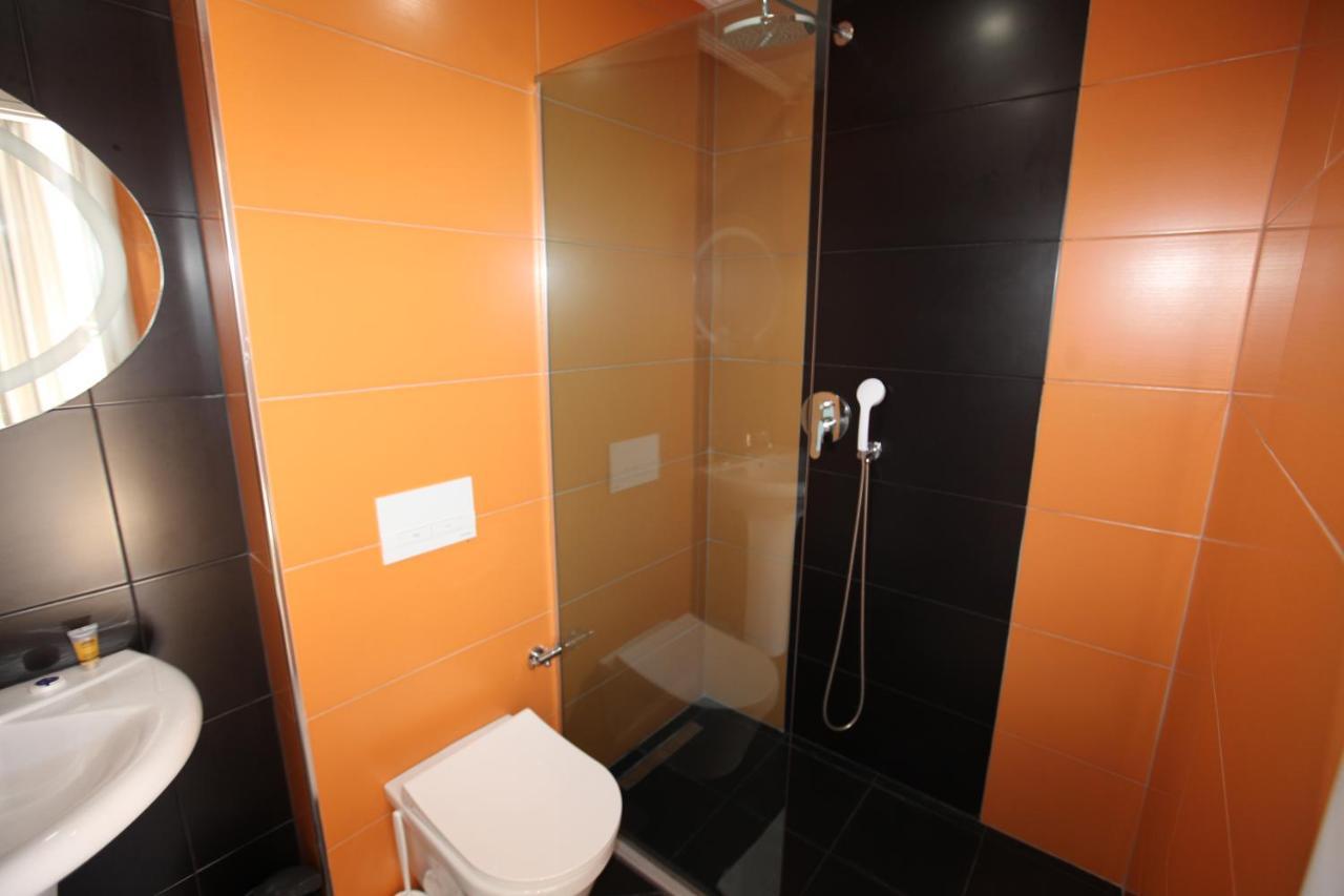 Nika Hotel Саранде Екстериор снимка