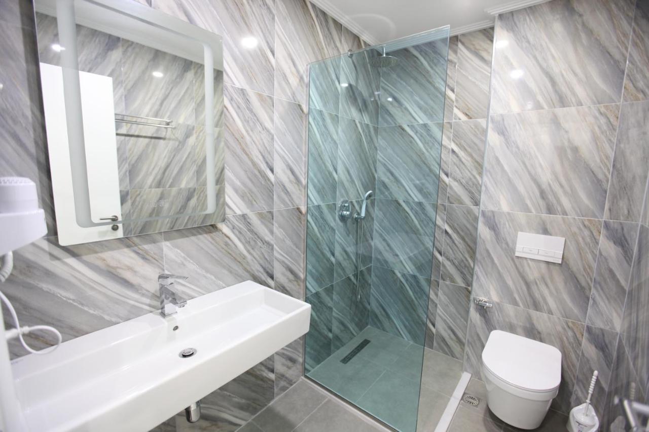 Nika Hotel Саранде Екстериор снимка